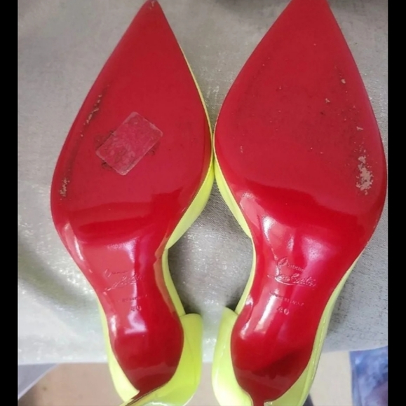 Christian Louboutin Pump - Picture 3 of 6